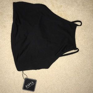 brand new never worn black cropped tank